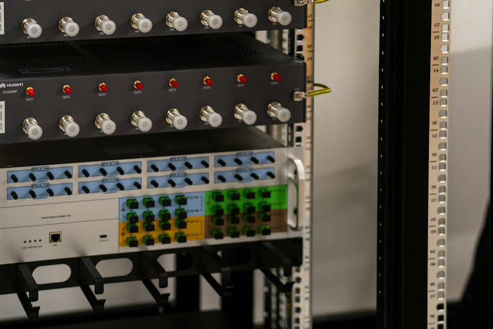 Patch panel ve ağ kabini